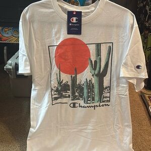 Men’s Champion graphic t-shirt.